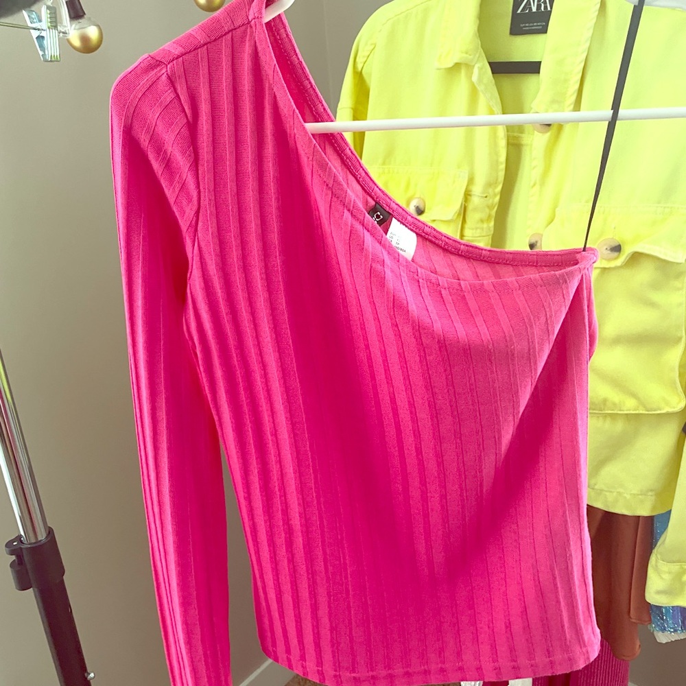Pink One-Shoulder Long Sleeve Top